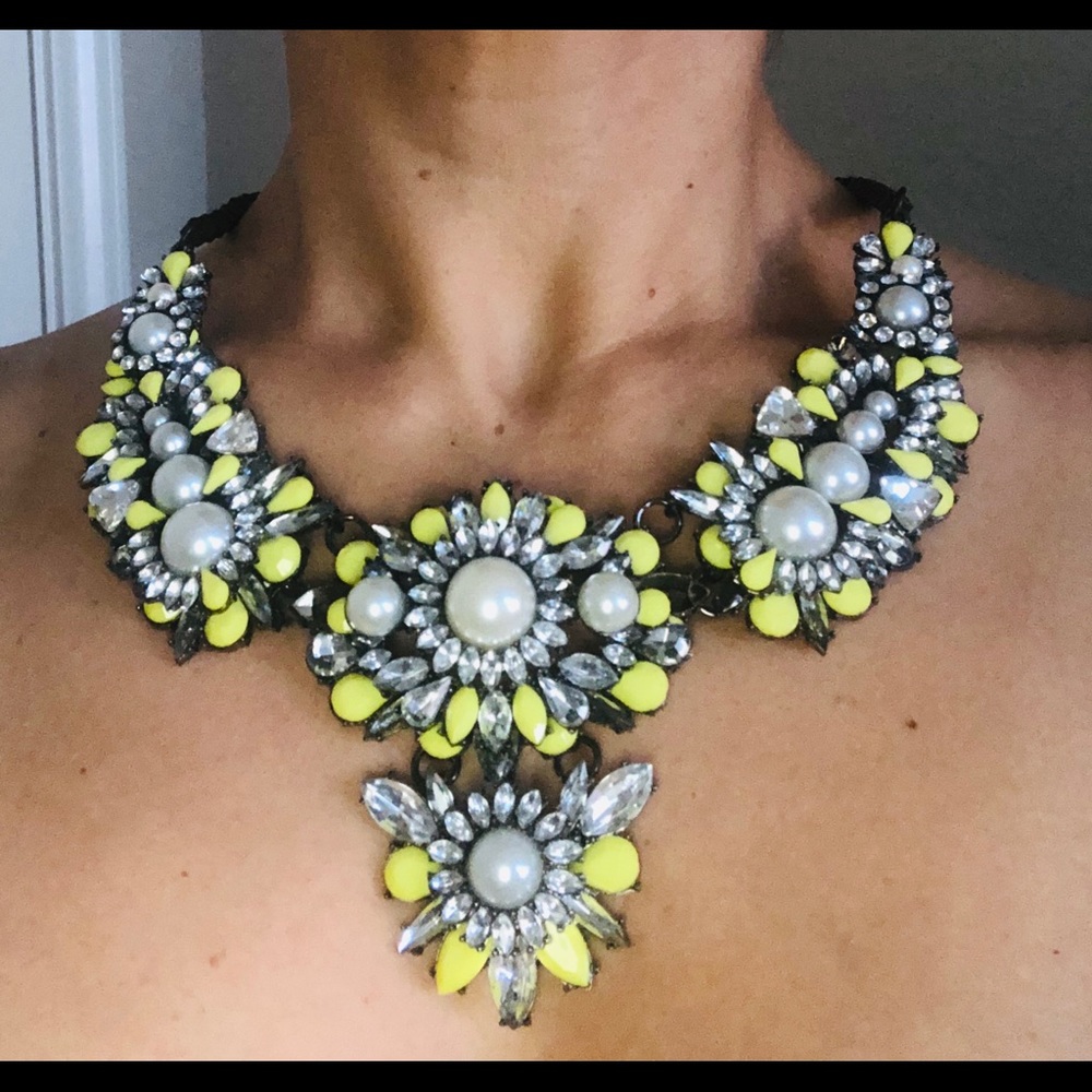 Beautiful Multi Flower Necklace